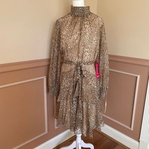 Beautiful leopard flowy dress!